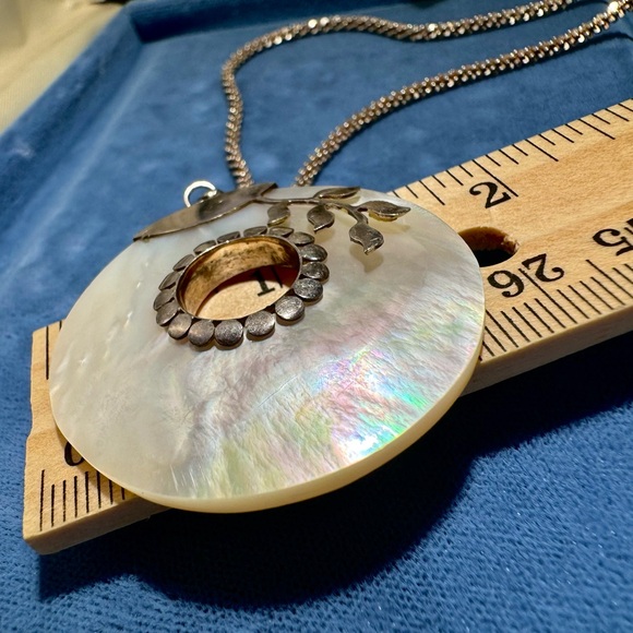 Vintage Mother of Pearl Sterling Silver 925 Pendant. Leaves & dotted design - Picture 13 of 13